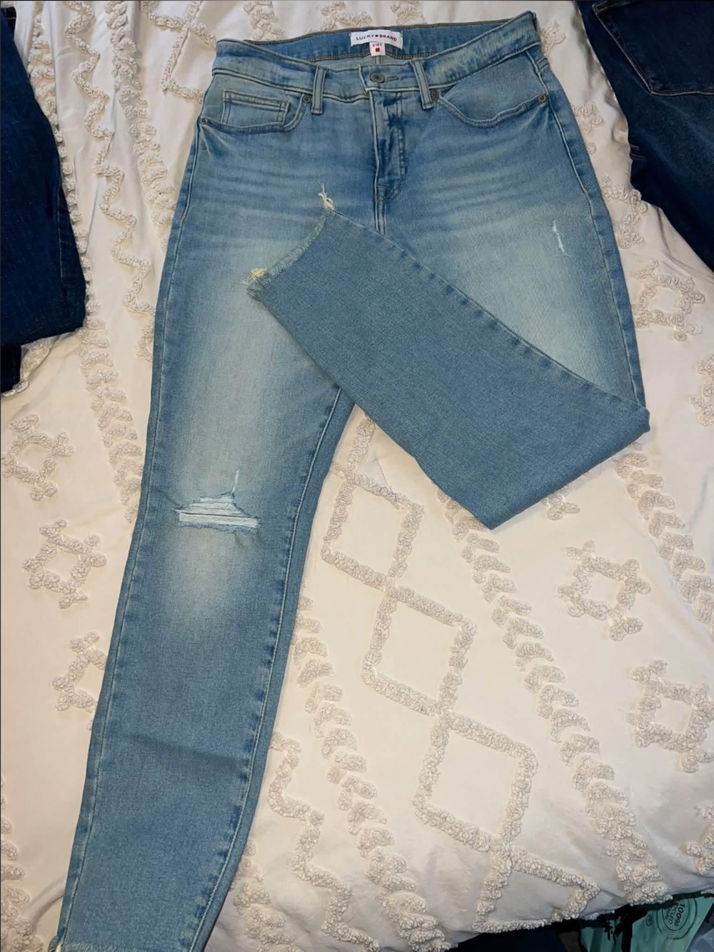 Lucky Brand Light Blue Skinny Jeans with Knee Distress